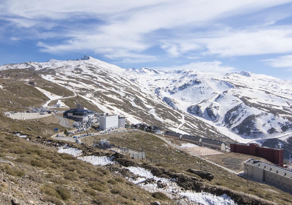 Albergue Inturjoven Sierra Nevada Exterior photo
