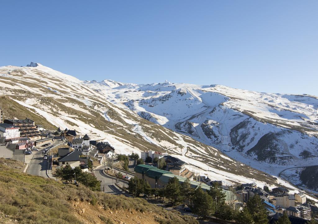 Albergue Inturjoven Sierra Nevada Exterior photo